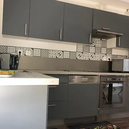 Le Defi Apartment *