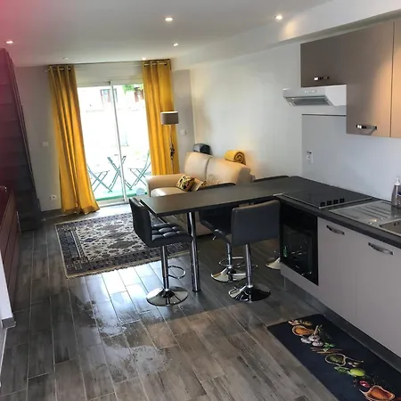 Le Defi Apartment *