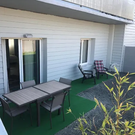 Le Defi アパート *