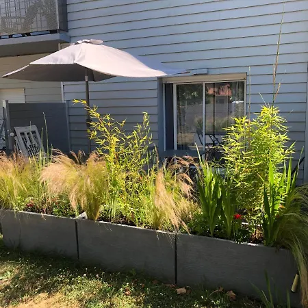 Le Defi アパート フラ